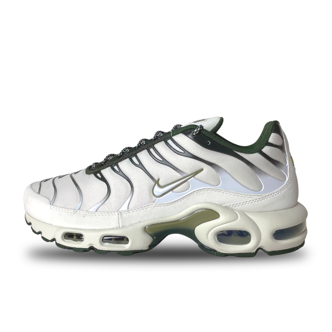 Olive green nike air 2025 max plus