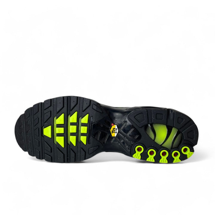 Nike air max plus thread best sale