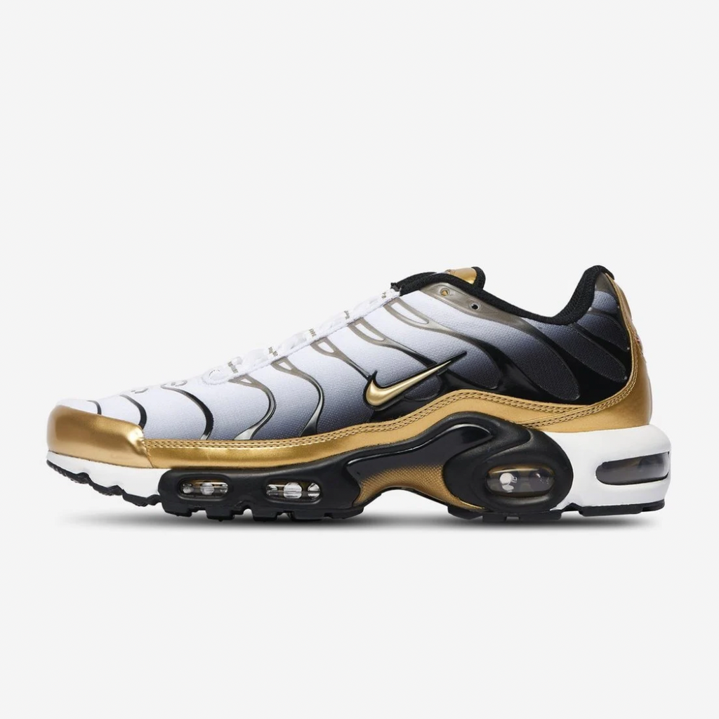 nike air max plus team gold