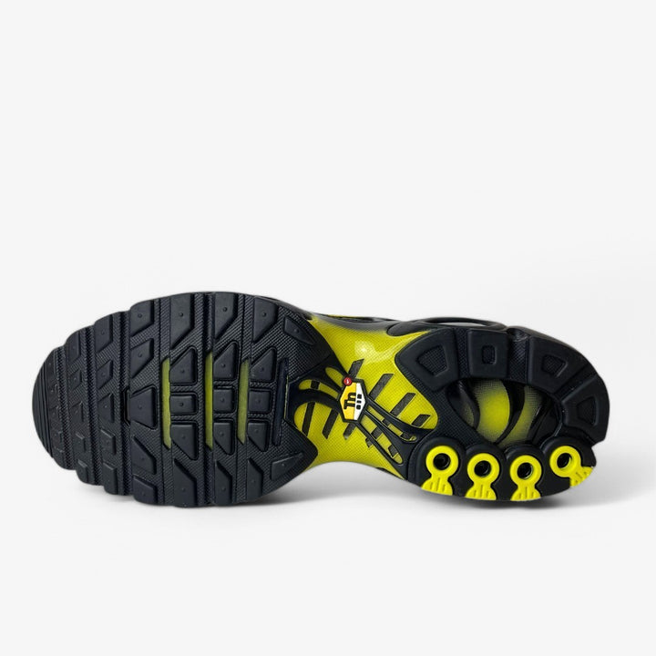 nike tn black yellow