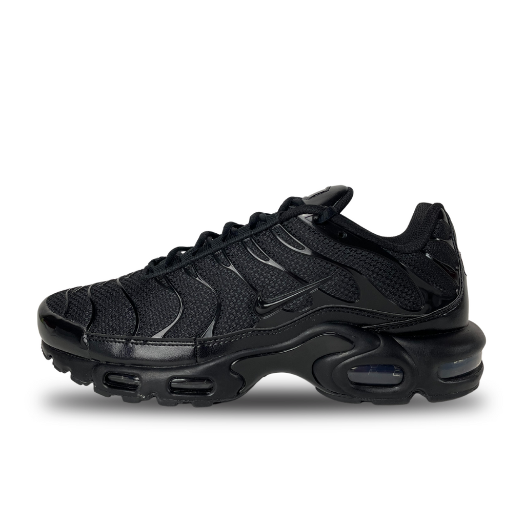 all black tn nike